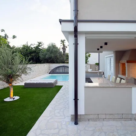 Mimoza Zambratija Villa Umag